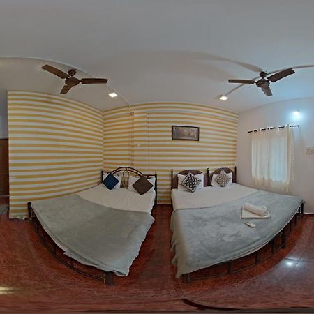 Esther Guest House Calangute Dış mekan fotoğraf